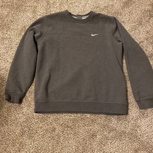 Grey Nike crewneck